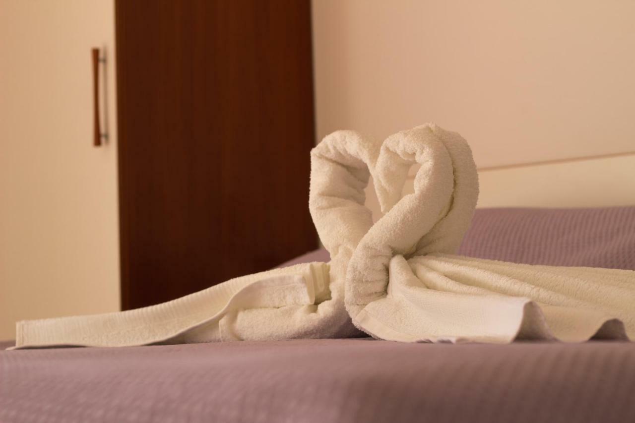 Camp Krka Hotel โลโซวาซ ภายนอก รูปภาพ