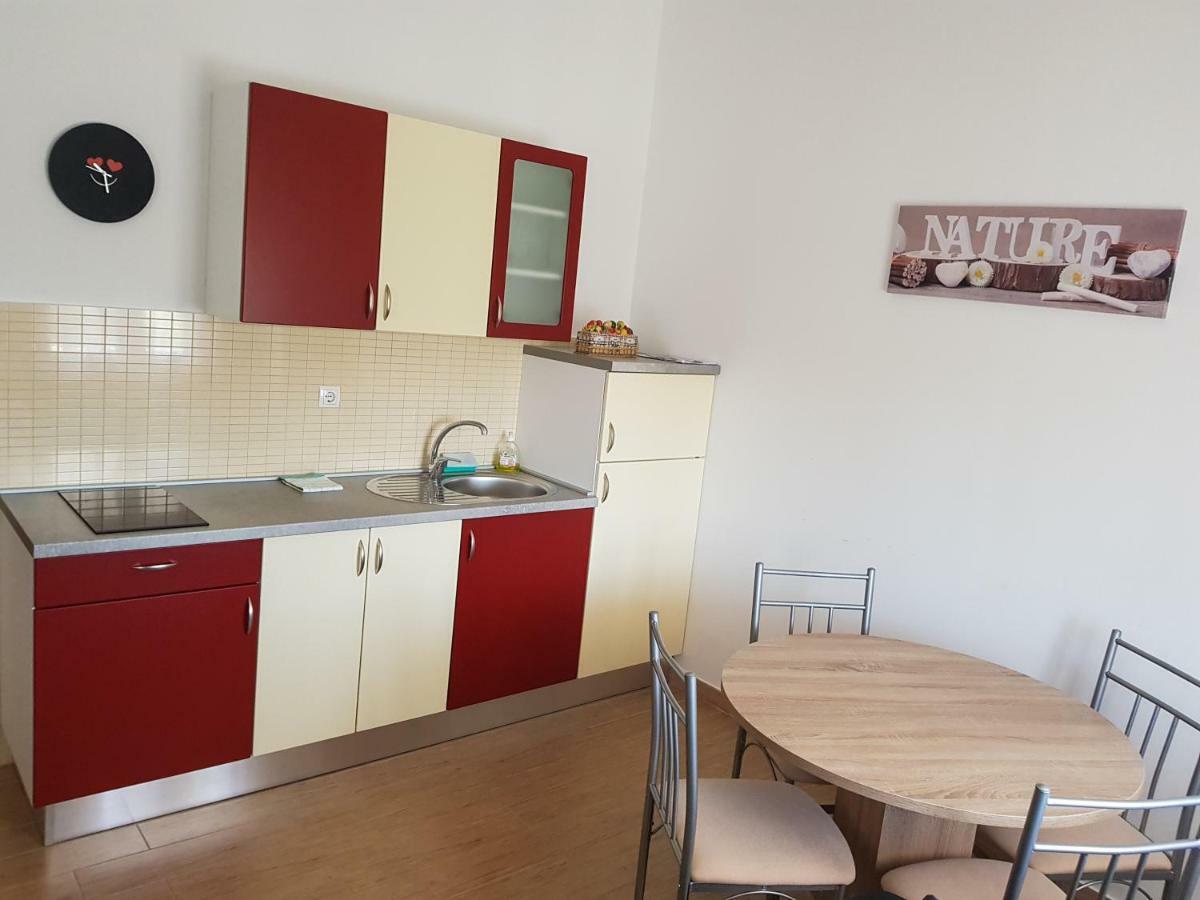 Camp Krka Hotel โลโซวาซ ภายนอก รูปภาพ